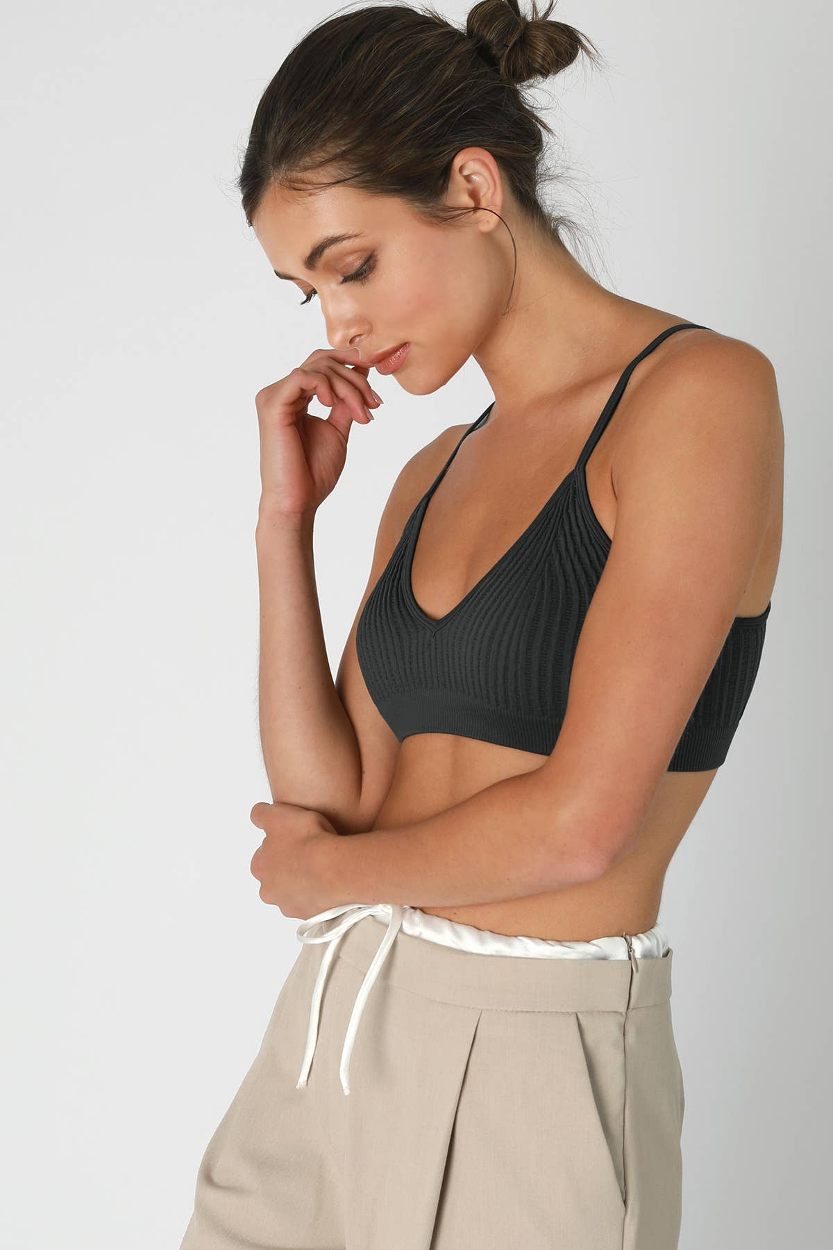 Ribbed V-Neck Bralette ~ black