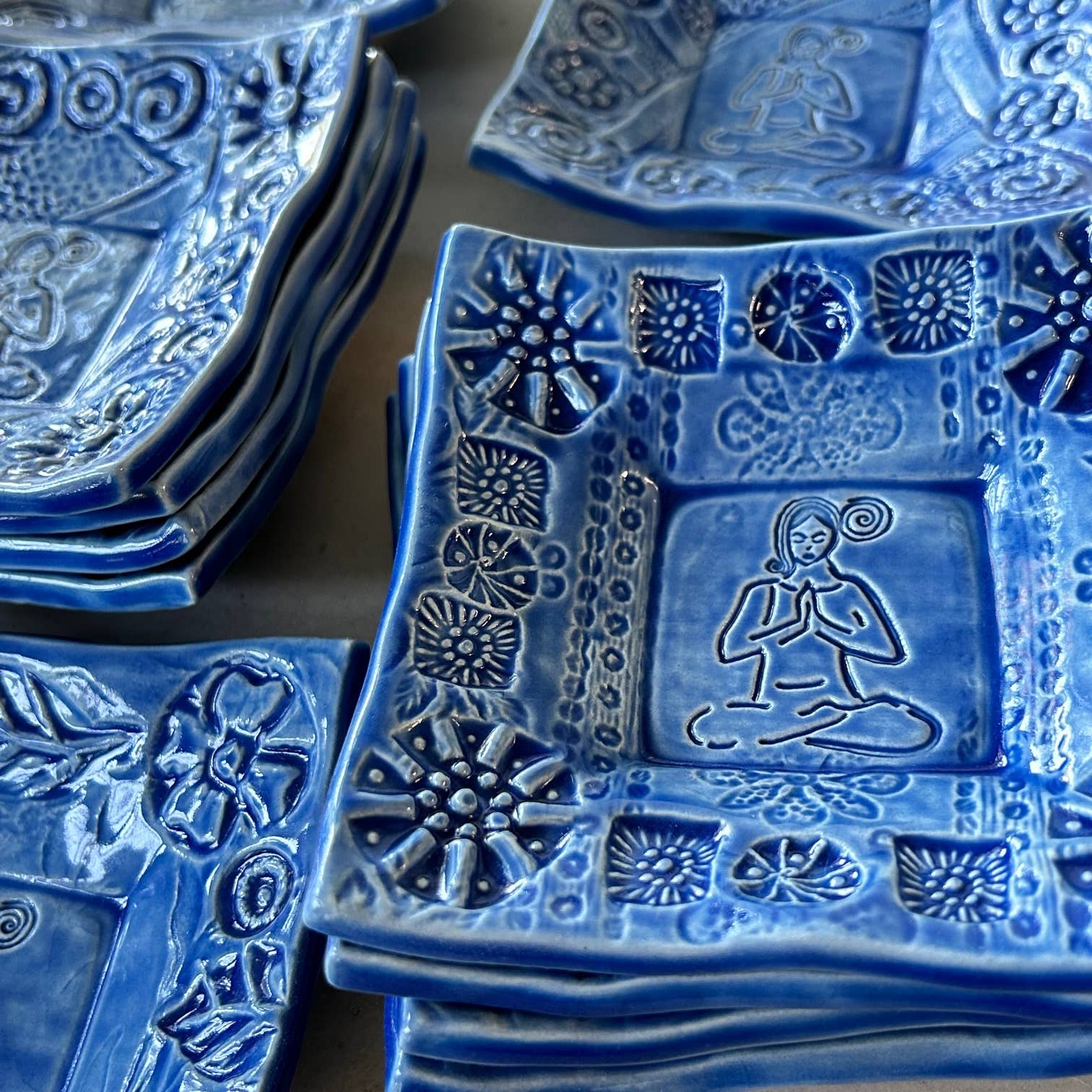 Dipping Dish - Meditation  - Delft Blue