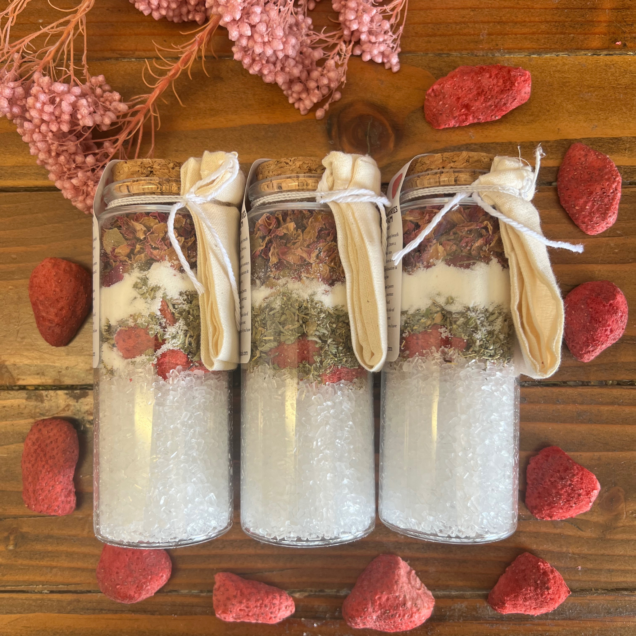Strawberries & Cream Valentine's Day Bath Salt